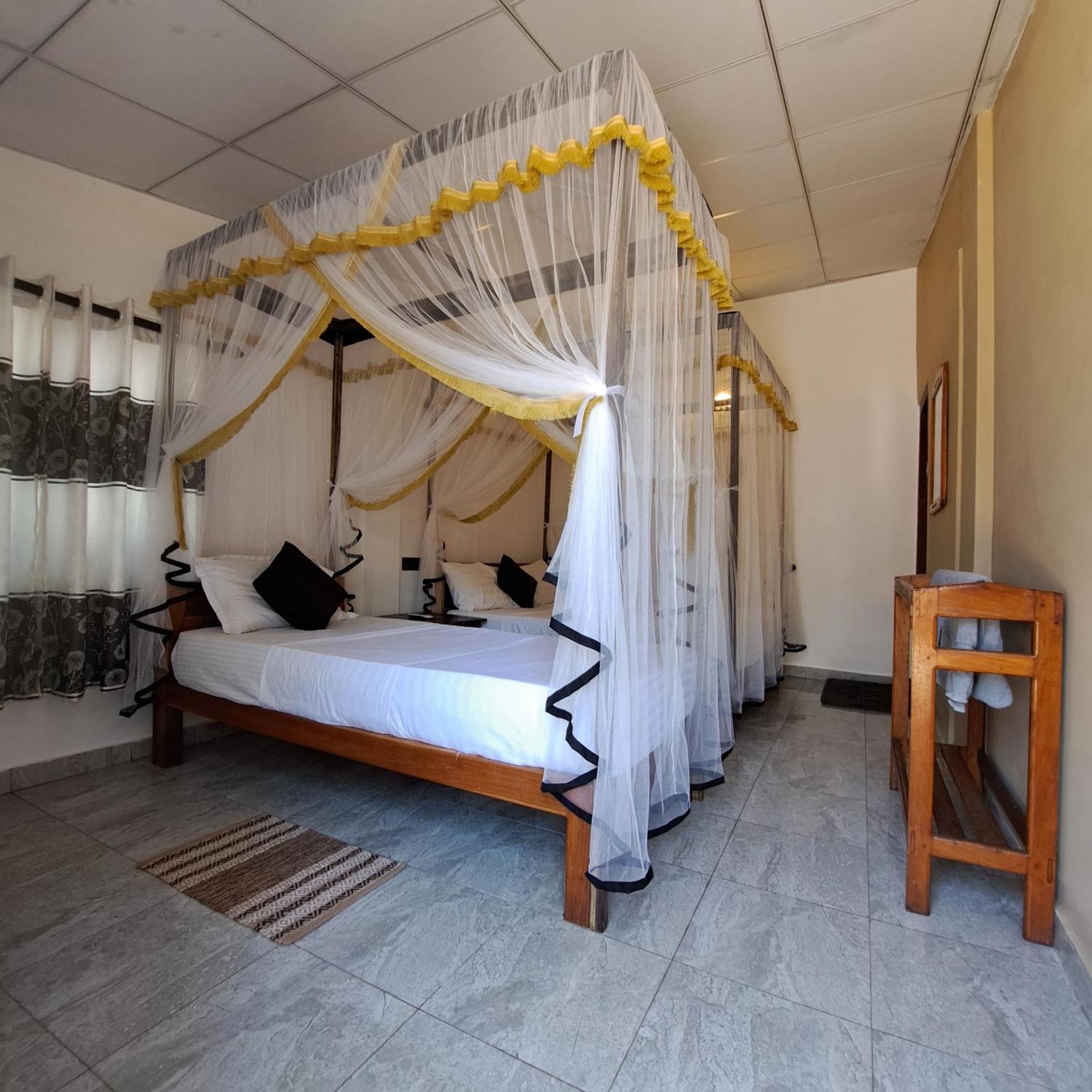 Etnico Surf Resort Arugam Bay Bagian luar foto