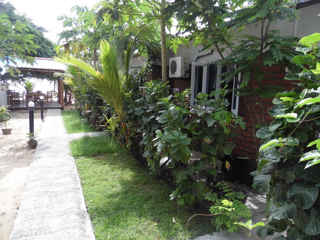 Etnico Surf Resort Arugam Bay Bagian luar foto